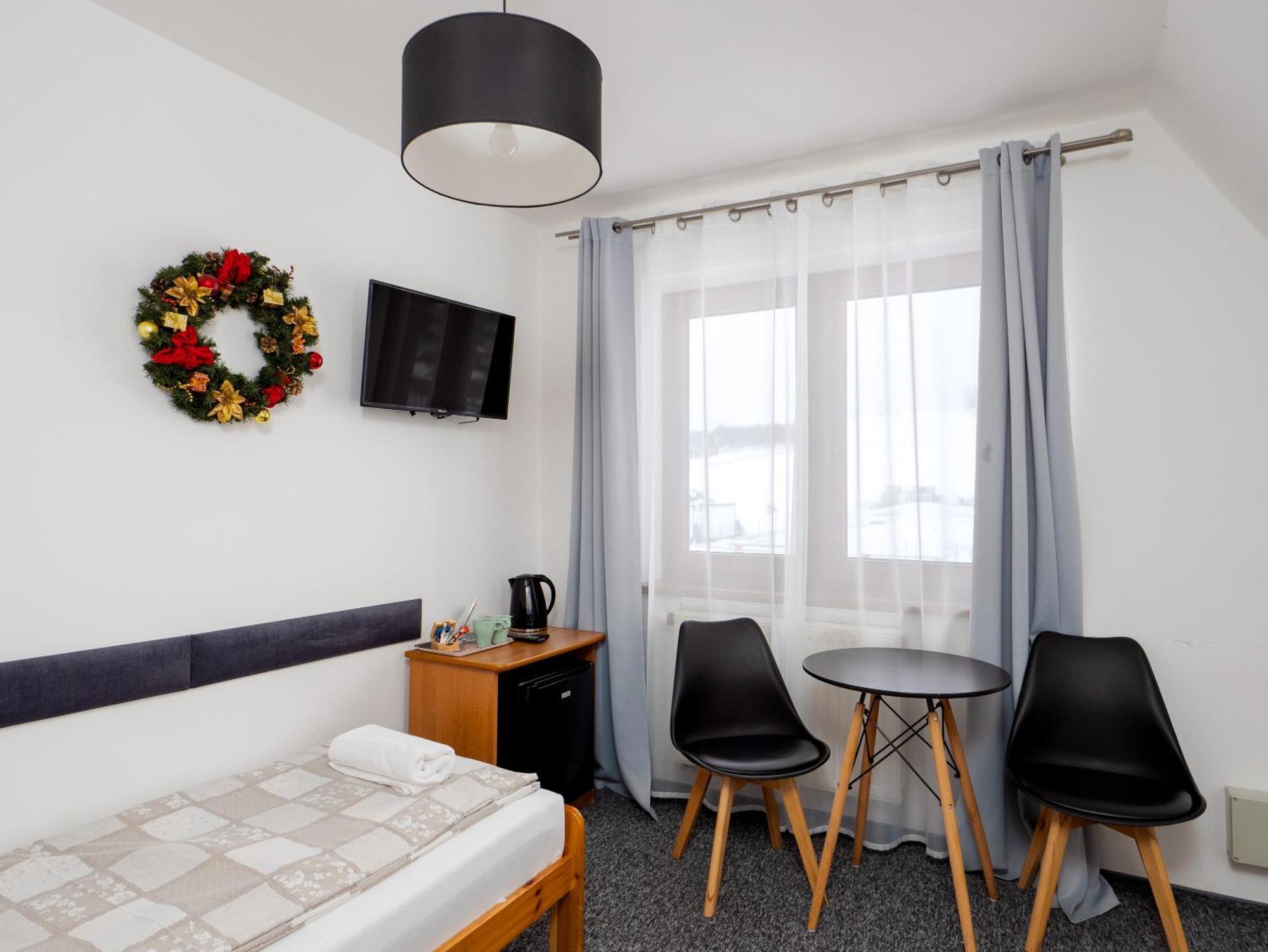 Villa 84 & Apartments Jacuzzi & Sauna Zakopane Exterior foto